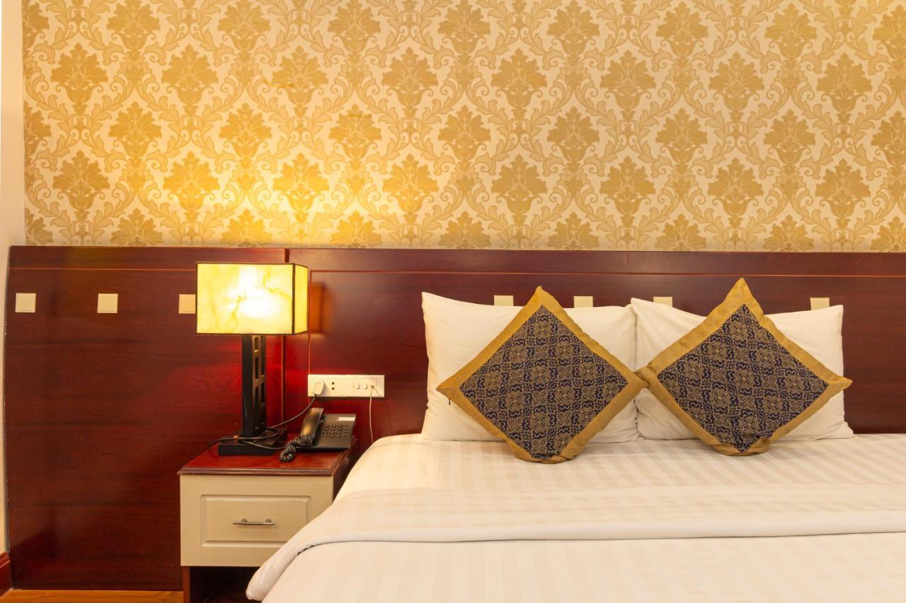 Saigon Odyssey Hotel - The Art Ho Chi Minh City Exterior photo